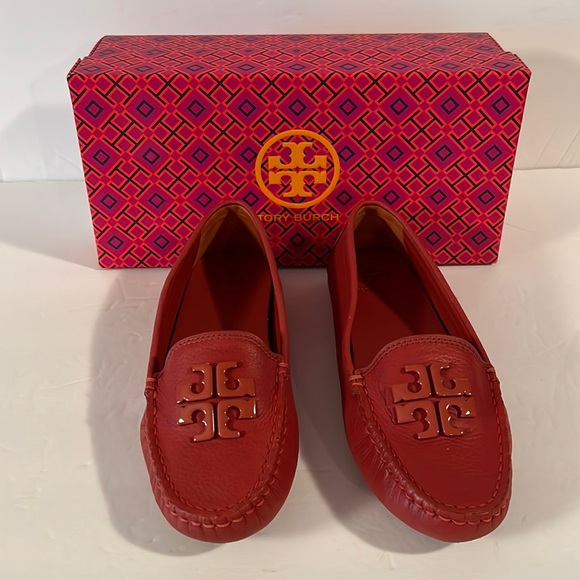 Tory Burch Driver Loafer Shoes - Picture 2 of 8